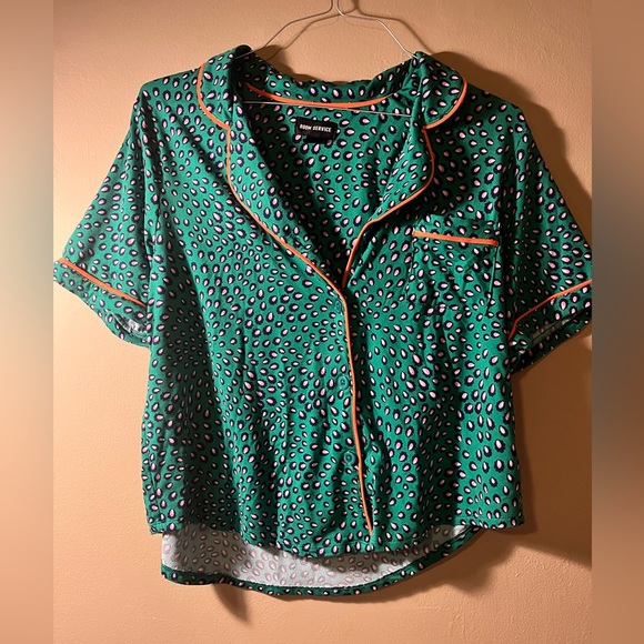 Matching pajama set 🐆 💚 - Picture 2 of 3